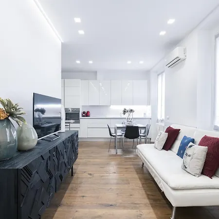Easylife - Moderno E Chic Con Led Atmosferici Appartement Milaan