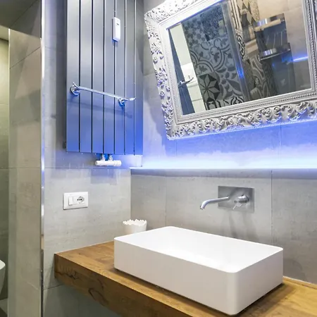 Easylife - Moderno E Chic Con Led Atmosferici